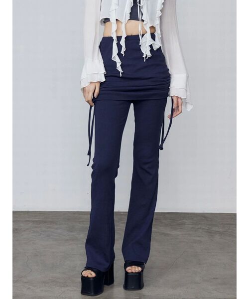 EMODA（エモダ）の「レイヤースカートフィットフレアパンツ（その他パンツ・レディース・ブラック/グレー/ネイビー・FREE）」の17枚目の写真