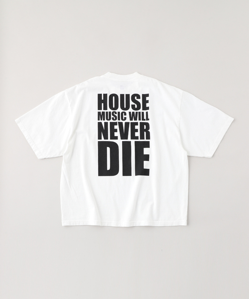 is-ness（イズネス）の「ISNESS MUSIC / イズネス ミュージック HOUSE MUSIC WILL NEVER DIE（Tシャツ/カットソー・メンズ・ホワイト/ブラック・LARGE/MEDIUM）」の8枚目の写真