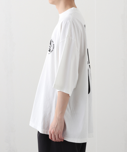 is-ness（イズネス）の「ISNESS MUSIC / イズネス ミュージック HOUSE MUSIC WILL NEVER DIE（Tシャツ/カットソー・メンズ・ホワイト/ブラック・LARGE/MEDIUM）」の12枚目の写真