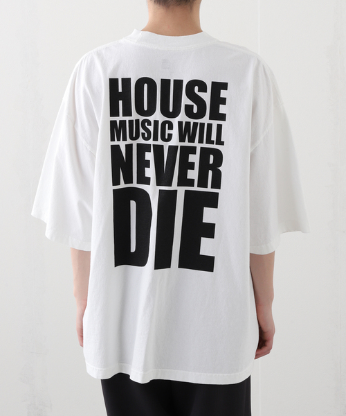 is-ness（イズネス）の「ISNESS MUSIC / イズネス ミュージック HOUSE MUSIC WILL NEVER DIE（Tシャツ/カットソー・メンズ・ホワイト/ブラック・LARGE/MEDIUM）」の13枚目の写真