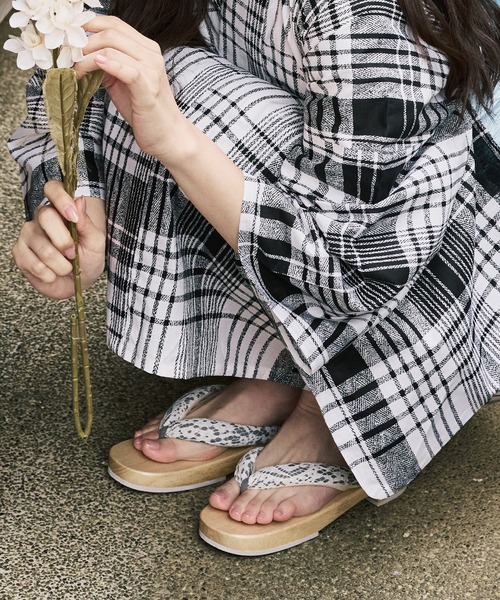 下駄付き浴衣5点セット 浴衣・兵児帯・下駄・腰紐2本《2025新作