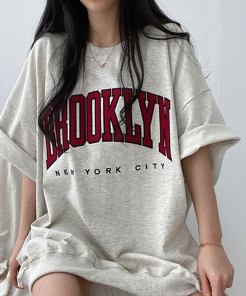 NinaetLina(ニナエリナ)の「BROOKLYNプリントオーバーTシャツ(Tシャツ/カットソー・レディース・グレー/ブラック/ネイビー/アイボリー・FREE)」の5枚目の写真