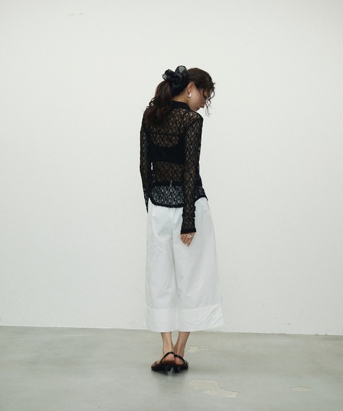 Lutim by u(ルチバイユー)の「Sheer Lace Tight Fit Shirt / シアーレースタイトフィットシャツ(シャツ/ブラウス・レディース・ホワイト/ブラック・FREE)」の19枚目の写真