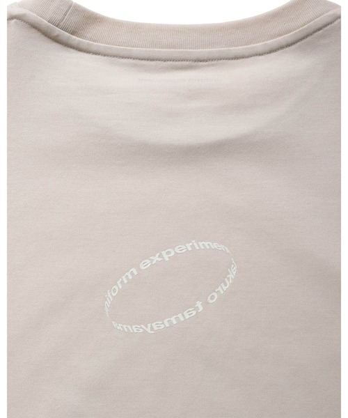uniform experiment（ユニフォームエクスペリメント）の「TAKURO TAMAYAMA: 18°TEE（Tシャツ/カットソー・メンズ・ベージュ/ホワイト・3/1/2/4）」の7枚目の写真
