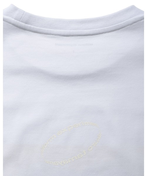 uniform experiment（ユニフォームエクスペリメント）の「TAKURO TAMAYAMA: 18°TEE（Tシャツ/カットソー・メンズ・ベージュ/ホワイト・3/1/2/4）」の4枚目の写真