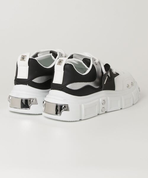 KOM/ドットケーオーエム』ブロックソール厚底スニーカー【Y