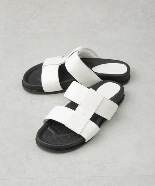 NANO universe（ナノユニバース）の「パディングフラットサンダル（サンダル・レディース・ブラック/ホワイト・36/37/38）」の3枚目の写真