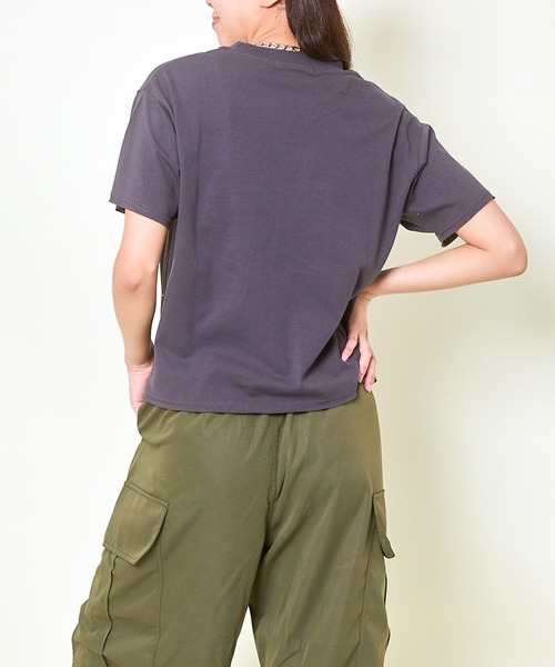 GORGE(ゴージ)の「《ちびロゴ×くりぬき》レディース 半袖Tシャツ カジュアル ベーシック 春夏秋(Tシャツ/カットソー・レディース・オフホワイト/グリーン/チャコール・F)」の9枚目の写真