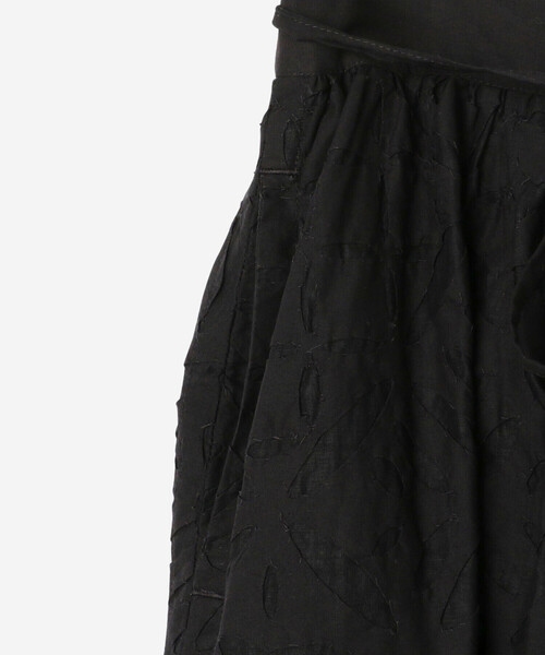 WALANCE（ワランス）の「WALANCE | リバースアップリケ フレアスカート WOMEN（スカート・レディース・ブラック・F）」の11枚目の写真