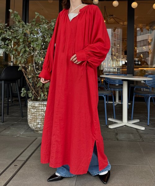 CIAOPANIC TYPY（チャオパニックティピー）の「【きくちゃん企画】リネンレーヨンボリュームスリーブワンピース（ワンピース・レディース・チャコールグレー/レッド/ベージュ・ONE SIZE）」の13枚目の写真