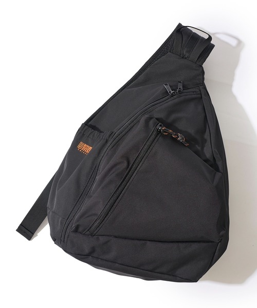 UNIVERSAL OVERALL(ユニバーサルオーバーオール)の「【UNIVERSAL OVERALL】ONIGIRI ONE SHOULDER / オニギリ型 ワンショルダーバッグ(ショルダーバッグ・レディース・ネイビー/ブルー/グレイッシュベージュ/ブラック/カーキ・FREE)」の2枚目の写真