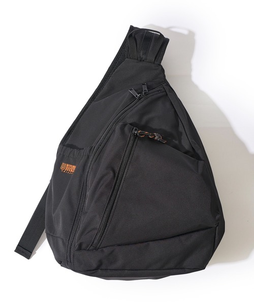 UNIVERSAL OVERALL(ユニバーサルオーバーオール)の「【UNIVERSAL OVERALL】ONIGIRI ONE SHOULDER / オニギリ型 ワンショルダーバッグ(ショルダーバッグ・レディース・ネイビー/ブルー/グレイッシュベージュ/ブラック/カーキ・FREE)」の7枚目の写真