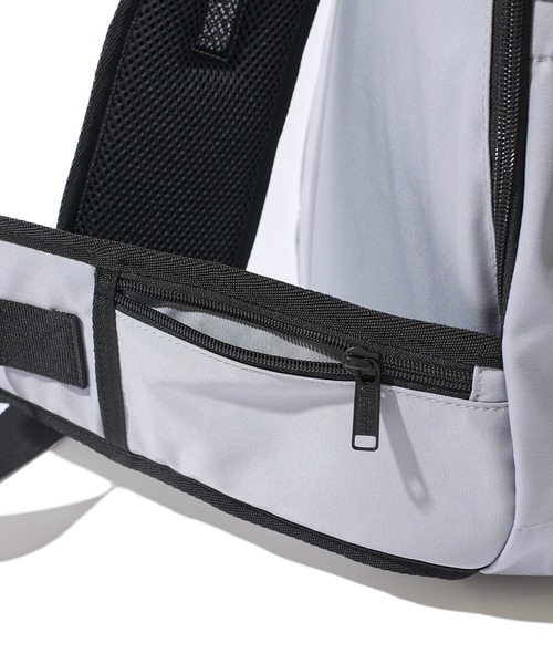 UNIVERSAL OVERALL(ユニバーサルオーバーオール)の「【UNIVERSAL OVERALL】ONIGIRI ONE SHOULDER / オニギリ型 ワンショルダーバッグ(ショルダーバッグ・レディース・ネイビー/ブルー/グレイッシュベージュ/ブラック/カーキ・FREE)」の19枚目の写真