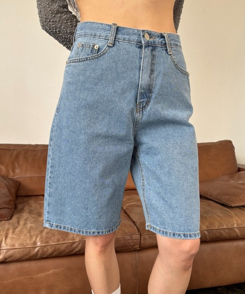 FUULLY STUDIO（フーリィーステューディオ）の「デニムハーフパンツ（デニムパンツ・レディース・ホワイト/ブラック/ブルー・SMALL/MEDIUM）」の10枚目の写真