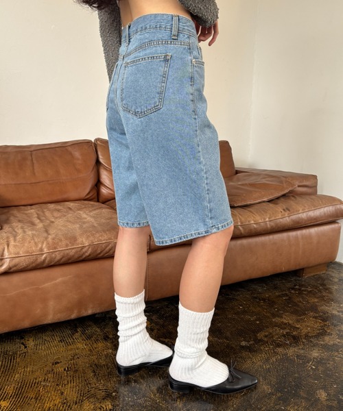 FUULLY STUDIO（フーリィーステューディオ）の「デニムハーフパンツ（デニムパンツ・レディース・ホワイト/ブラック/ブルー・SMALL/MEDIUM）」の13枚目の写真