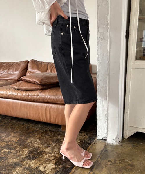 FUULLY STUDIO（フーリィーステューディオ）の「デニムハーフパンツ（デニムパンツ・レディース・ホワイト/ブラック/ブルー・SMALL/MEDIUM）」の21枚目の写真