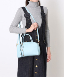 cache cache（カシュ カシュ）の「カシュカシュ cachecache / チャーム付横長ボストン（ボストンバッグ）」