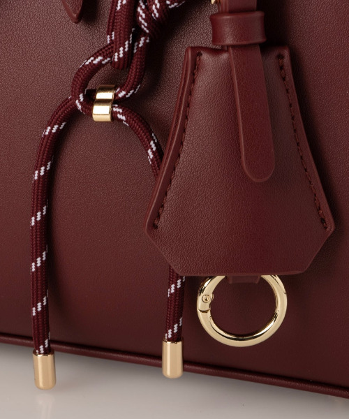 cache cache(カシュ カシュ)の「カシュカシュ cachecache / チャーム付横長ボストン(ボストンバッグ・レディース・キャメル/ベージュ系その他/ワインレッド/レオパード/シルバー/ブラック/イエロー/サックスブルー/アイボリー・FREE)」の12枚目の写真