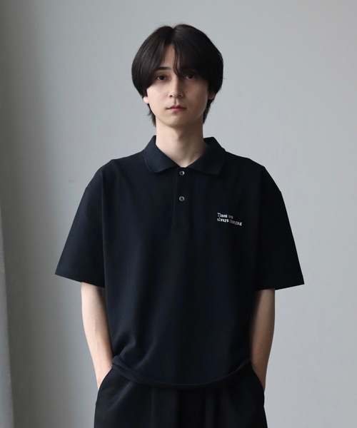 UNDERSTATEMENTs（アンダーステイトメント）の「【ユニセックス】MOSS STITCH DRAW CODE POLO SHIRT  ／ドローコード鹿の子ポロシャツ（ポロシャツ・メンズ・ブラック/ネイビー・MEDIUM/LARGE）」の4枚目の写真