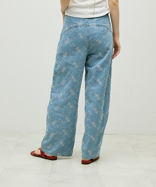 Flower denim barrel pants / フラワーデニムバレルパンツ