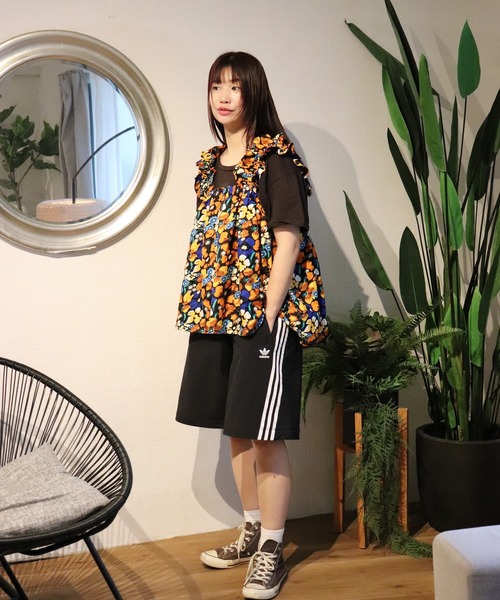 moyan ecri(モヤン エクリ)の「<moyan ecri>アフリカンファブリック使用フリルキャミSHOULDER FRILL CAMI BUSTIER(キャミソール・レディース・ブラック/ブルー/プラム/オレンジ・FREE)」の18枚目の写真