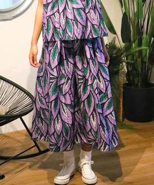 moyan ecri(モヤン エクリ)の「<moyan ecri>アフリカンファブリック使用フリルキャミSHOULDER FRILL CAMI BUSTIER(キャミソール・レディース・ブラック/ブルー/プラム/オレンジ・FREE)」の12枚目の写真