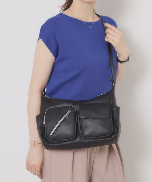 ITS'DEMO（イッツデモ）の「【8ポケット】アウトポケットショルダー（ショルダーバッグ・レディース・ブロンズ/ブラック/ナチュラル・00）」の2枚目の写真