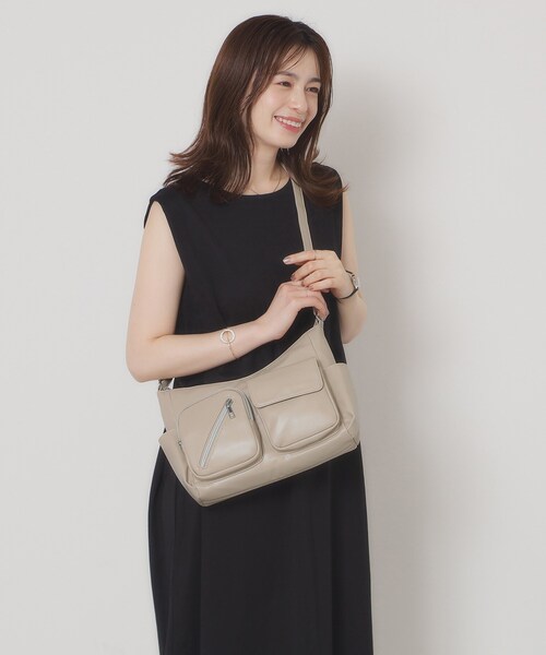 ITS'DEMO（イッツデモ）の「【8ポケット】アウトポケットショルダー（ショルダーバッグ・レディース・ブロンズ/ブラック/ナチュラル・00）」の9枚目の写真