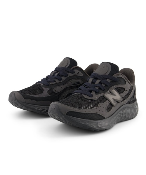 NEW BALANCE(ニューバランス)の「Fresh Foam Arishi v4(スニーカー・レディース・ブラック/グレー/ベージュ・22.5cm/23.0cm/23.5cm/24.0cm/24.5cm/25.0cm/25.5cm)」の5枚目の写真