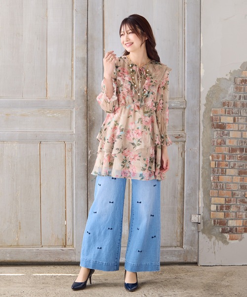 Rose Tiara(ローズティアラ)の「【人気デザイン】【手洗いOK】リボン刺繍ワイドデニム(デニムパンツ・レディース・ネイビー/ピンク・38/40/42/46)」の3枚目の写真