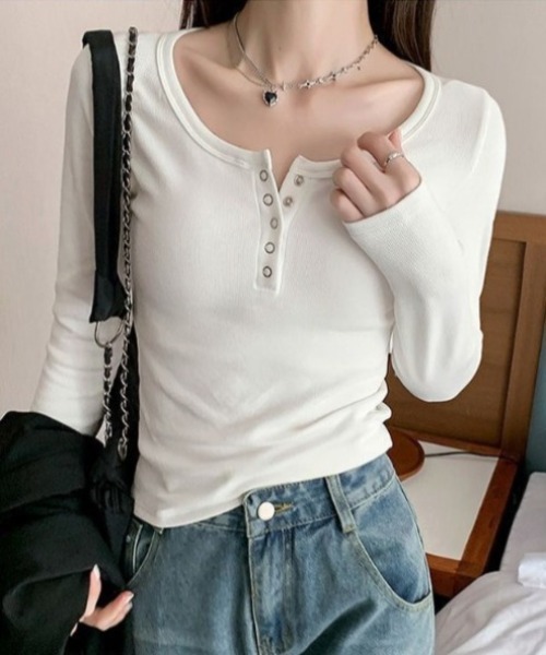 yuue' ( wear )(ユーイ)の「ヘンリーネックリブロングTシャツ(Tシャツ/カットソー・レディース・ホワイト/ライトグレー/ブラック・FREE)」の6枚目の写真