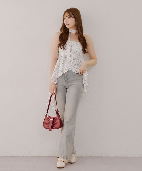 continuer de NICE CLAUP(コンティニューデナイスクラップ)の「【サイズ展開有】デニムフレアパンツ(デニムパンツ・レディース・その他/ケミカルウォッシュ・MEDIUM/SMALL)」の9枚目の写真