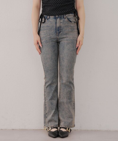continuer de NICE CLAUP(コンティニューデナイスクラップ)の「【サイズ展開有】デニムフレアパンツ(デニムパンツ・レディース・その他/ケミカルウォッシュ・MEDIUM/SMALL)」の18枚目の写真