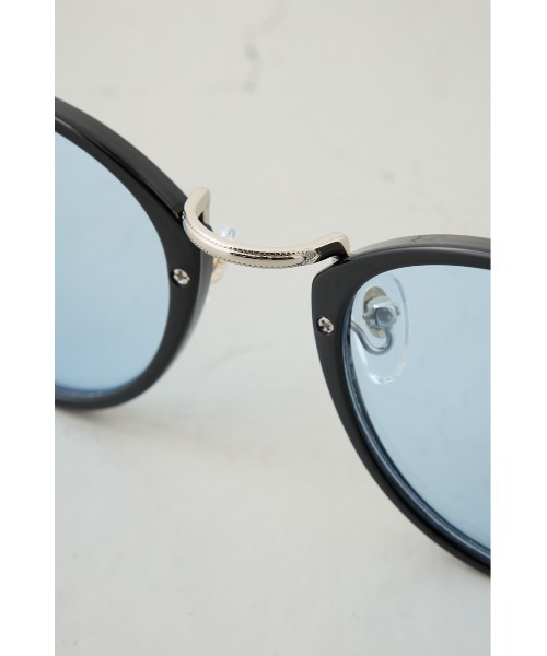 AZUL by moussy(アズールバイマウジー)の「ルーセントフレームアイウェア(サングラス・メンズ・グレー系その他/ブラック系その他・FREE)」の9枚目の写真