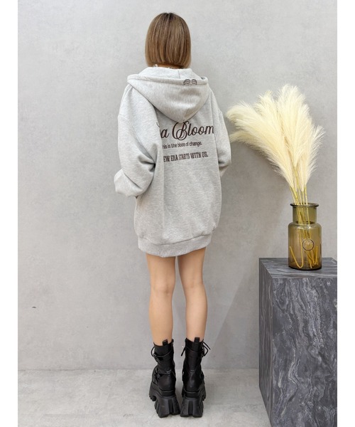 EVRIS（エヴリス）の「【裏起毛】era bloom グラフィックジップパーカー（パーカー・レディース・ホワイト/レッド/ブラック/グレー・FREE）」の16枚目の写真