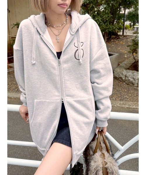 EVRIS（エヴリス）の「【裏起毛】era bloom グラフィックジップパーカー（パーカー・レディース・ホワイト/レッド/ブラック/グレー・FREE）」の5枚目の写真