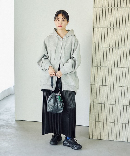 パフエアZIPBIGフーディー 582465（パーカー）｜LEPSIM