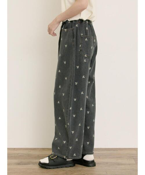 Samansa Mos2（サマンサ モスモス）の「【S/M/Lサイズ】刺繍デニム/ヒッコリーカーブパンツ（その他パンツ・レディース・ネイビー/ブラック/オフホワイト/ブルー・S/L/M）」の21枚目の写真