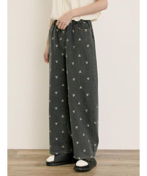 Samansa Mos2（サマンサ モスモス）の「【S/M/Lサイズ】刺繍デニム/ヒッコリーカーブパンツ（その他パンツ・レディース・ネイビー/ブラック/オフホワイト/ブルー・S/L/M）」の22枚目の写真