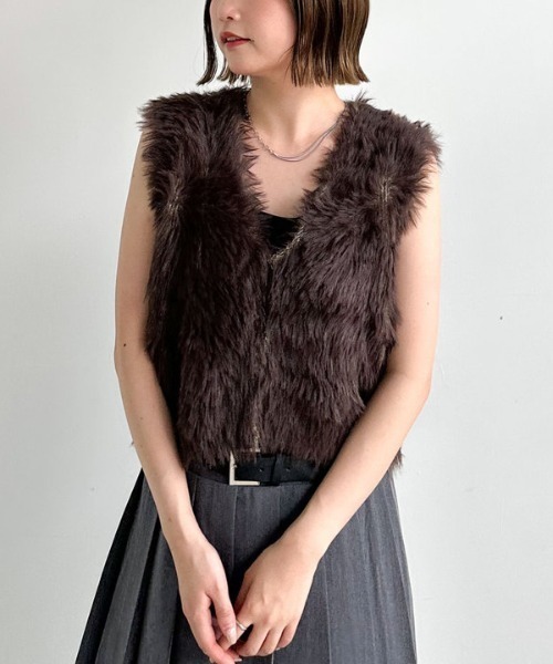 archives(アルシーヴ)の「グラデーションロングフェザーニットベスト(ベスト・レディース・ブラウン/アイボリー・MEDIUM)」の15枚目の写真