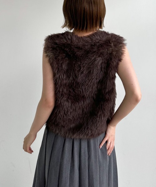 archives(アルシーヴ)の「グラデーションロングフェザーニットベスト(ベスト・レディース・ブラウン/アイボリー・MEDIUM)」の19枚目の写真