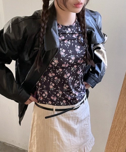 Vipoa(ヴィポア)の「フラワーパターン長袖カットソー(Tシャツ/カットソー・レディース・ブラック/ホワイト・FREE)」の8枚目の写真