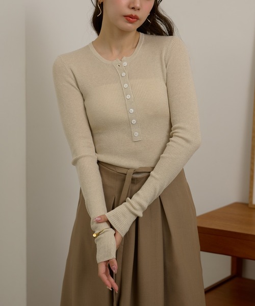 LAULEN(ローレン)の「henry neck lib knit /ヘンリーネックリブ長袖ニットプルオーバー(ニット/セーター・レディース・ブラウン/ベージュ/ブラック・FREE)」の3枚目の写真