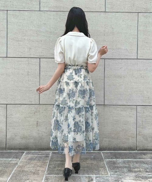 an another angelus(アンアナザーアンジェラス)の「プチローズ刺繍入り変形衿ブラウス(シャツ/ブラウス・レディース・ライトベージュ/アイボリー・FREE)」の13枚目の写真