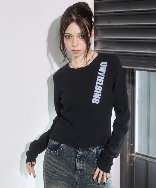 ENVYM(アンビー)の「スプレープリントTシャツ(Tシャツ/カットソー・レディース・ブラウン/レッド/ブラック・FREE)」の7枚目の写真