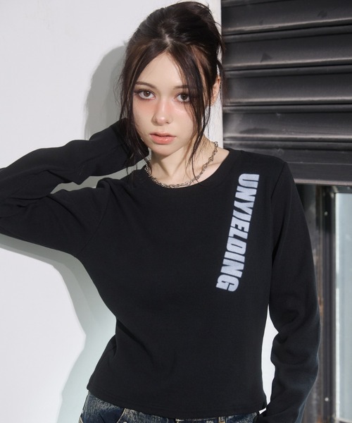 ENVYM(アンビー)の「スプレープリントTシャツ(Tシャツ/カットソー・レディース・ブラウン/レッド/ブラック・FREE)」の9枚目の写真
