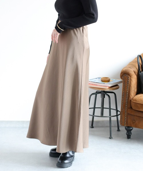 cepo（セポ）の「サテンマーメイドスカート（スカート・レディース・ブラウン/チャコール/ベージュ・M）」の11枚目の写真