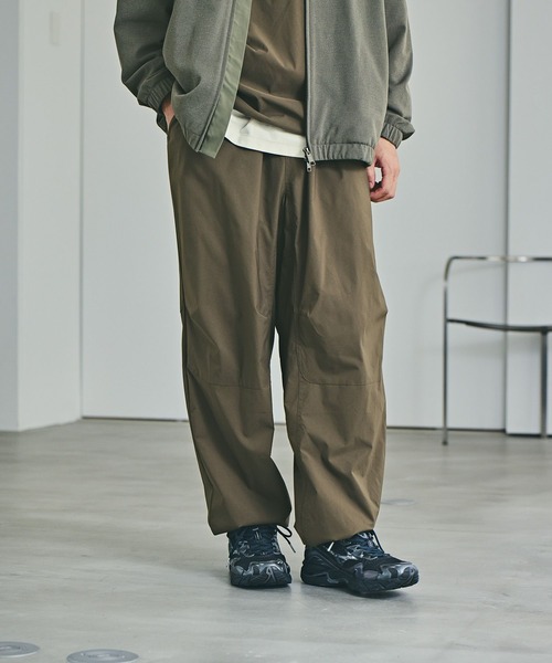 BAYFLOW(ベイフロー)の「【ストレッチ・イージーケア・吸水速乾・マシンウォッシャブル】SOLOTEXイージーパンツ(その他パンツ・メンズ・カーキ/ブラック・MEDIUM/LARGE)」の6枚目の写真