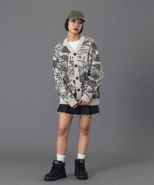 X-girl(エックスガール)の「GOTHIC LOGO 6PANEL CAP(キャップ・レディース・ブラック/オリーブ・ONE SIZE)」の5枚目の写真