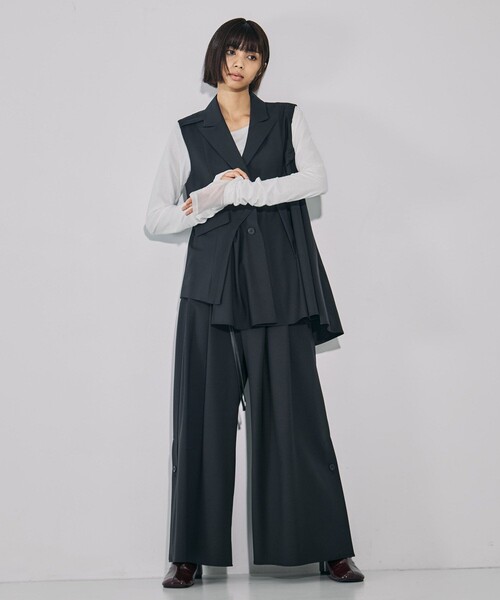 UNITED TOKYO（ユナイテッドトウキョウ）の「【残りわずか！】バイアスカットフレアジレ｜ウォッシャブル/防シワ/セットアップ/オケージョン/レイヤード/ベスト/冬服（ベスト・レディース・グレー/ブラック・FREE）」の17枚目の写真